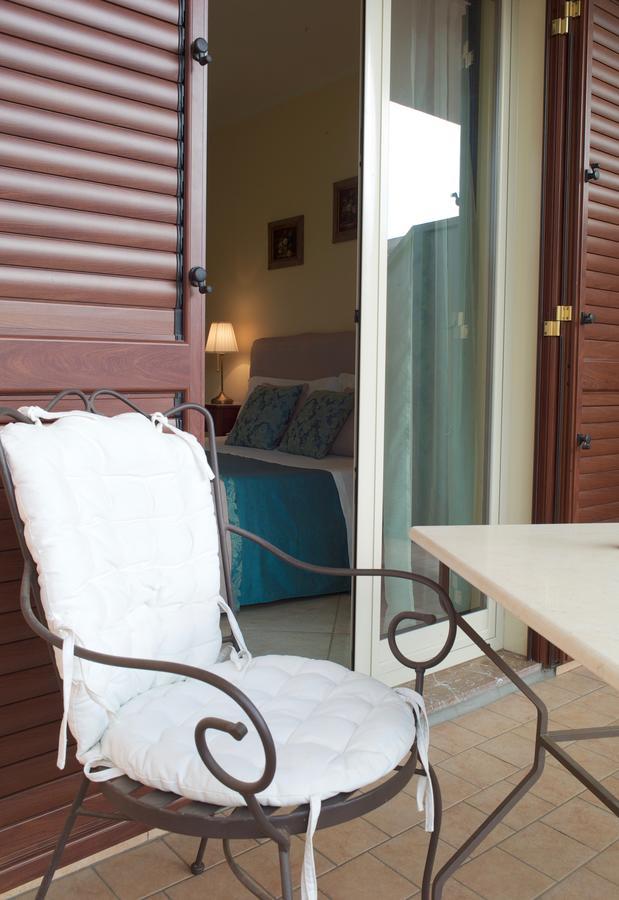 B&B Mareagrò Santa Teresa Di Riva Exterior foto